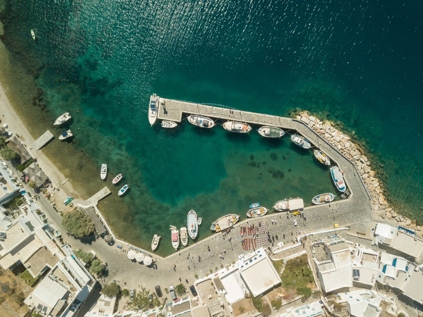 Κατασκευή καταφυγίου αλιευτικών σκαφών στο Ξυλοκερατίδι Καταπόλων Αμοργού